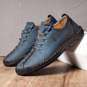 החנות של נדב  בגדים Men Hand Stitching Microfiber Soft Sole Casual Leather Shoes
